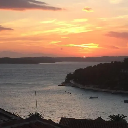 Hvar Old Dalmatian House Junior - Deck 3 Hvar Town