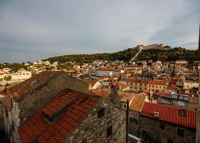 Hvar Old Dalmatian House Junior - Deck 3 Hvar Town